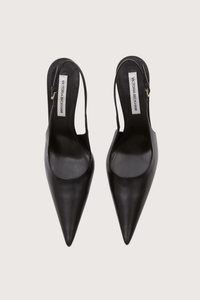 top profile Victoria 100MM Slingback Black leather Stiletto slingback style
Pointed closed toe shape
Black lacquered heel
Kid leather
Leather lining
Padded in-sock for added comfort
