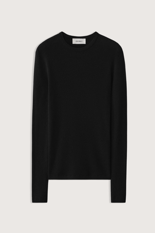 flat lay Vivian Long Sleeve Ribbed T-Shirt Noir Knitted long-sleeve T-shirt
Fine single rib knit cashmere blended with cotton
Fitted, hip-length silhouette
Round neck
Full-length sleeves
Straight hem
70% Cotton, 30% Cashmere