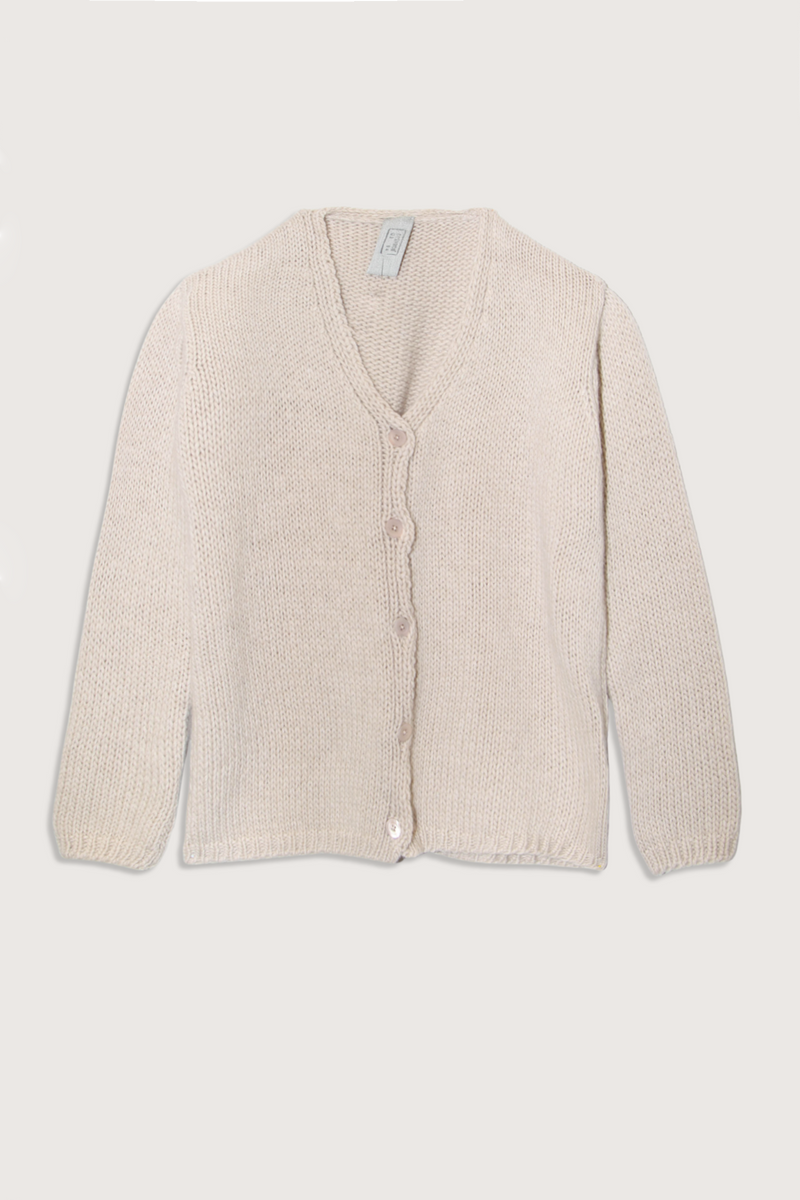 flat lay Washed Cashmere V-Neck Cardigan latte beige Cashmere
Long sleeve
Button front closure