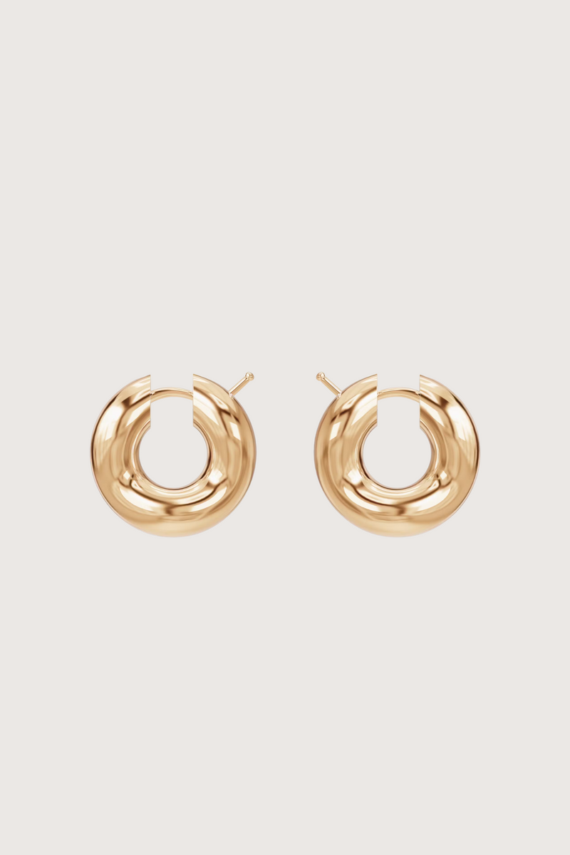 flat lay Wave Blow Hoop Earring Vermeil 925 Silver covered with 18 carat gold (Vermeil 5 microns)