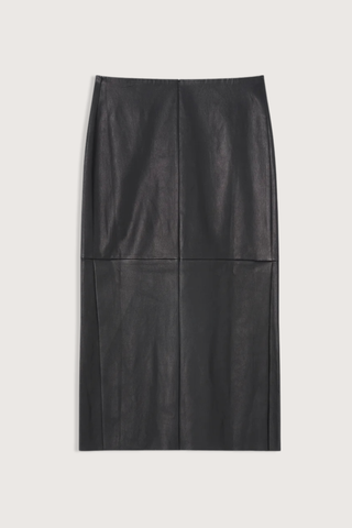 flat lay Winona Leather Skirt black Long tube skirt
Minimalist design
Straight line
Side slit
100% Stretch lamb leather