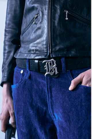 close up texture detail for  X-BF Velvet Pant deep blue Wider, slouchier leg
Velvet
55% COTTON 45% LINEN